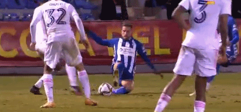 德州扑克什么时候不适合加注（德州扑克哪些时机不宜加注）