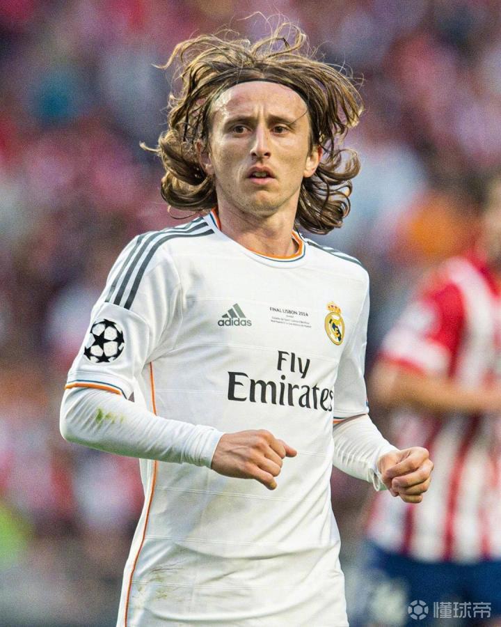 - 丹尼·格林：11.2分4.0篮板，三分球命中率高达45.5%，是外线重要的得分点。